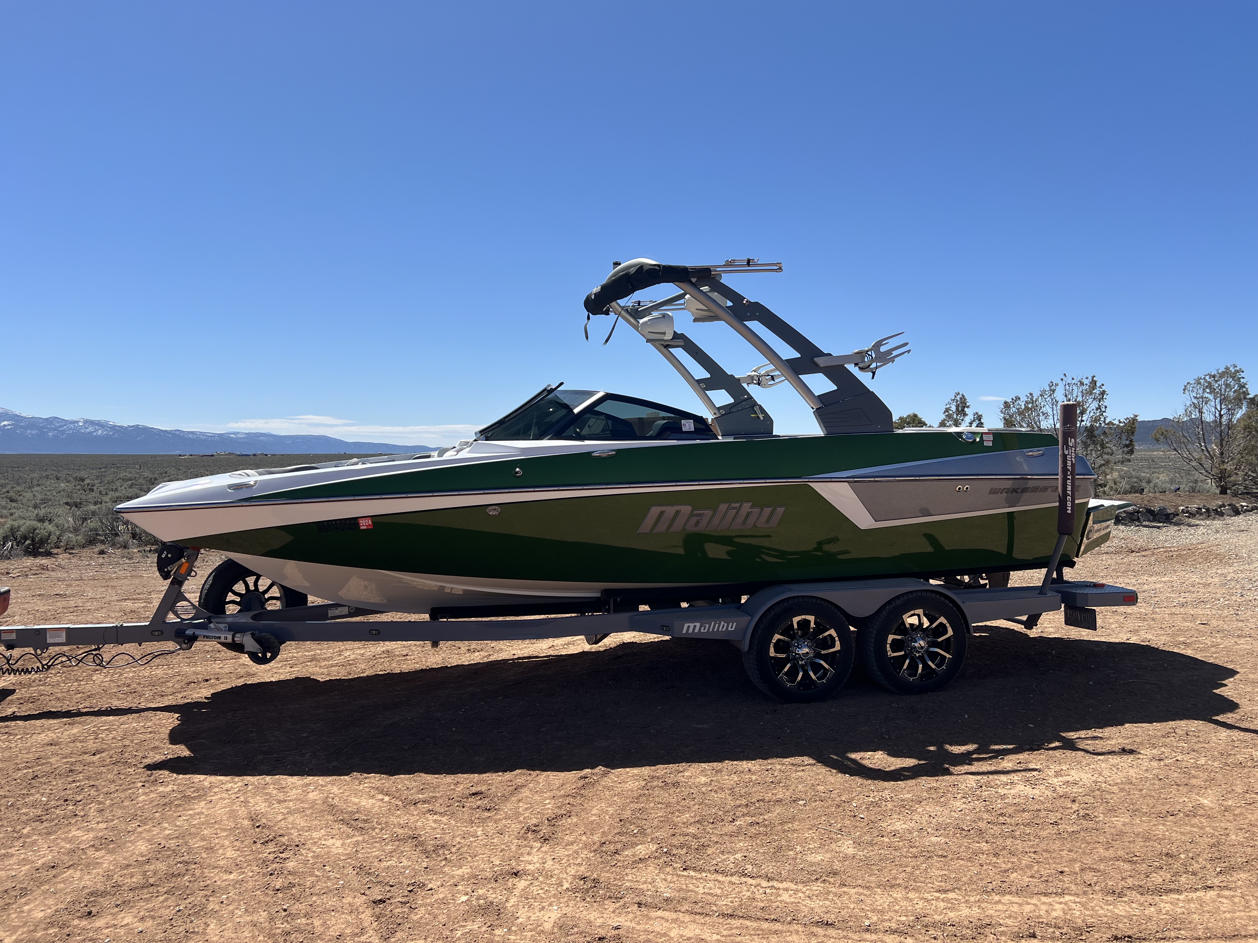 2020 Malibu 22MXZ Icon